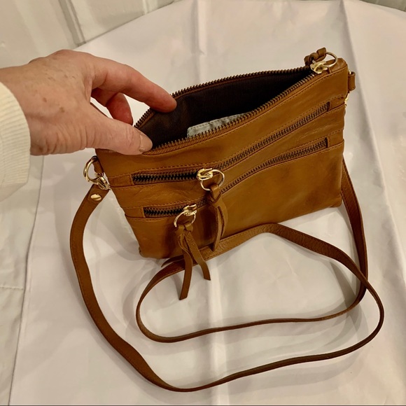 Tan Brown crossbody bag,  2 side zippered pockets. - Picture 3 of 8